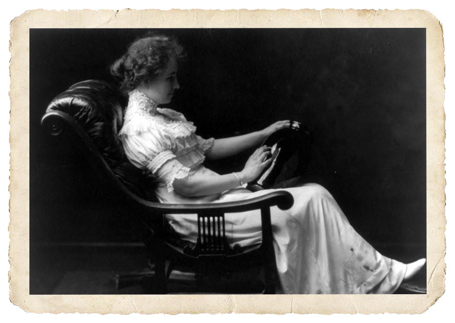 Photo Helen Keller vase